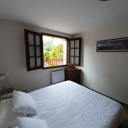 3 Allee De L'oree Du Биарриц