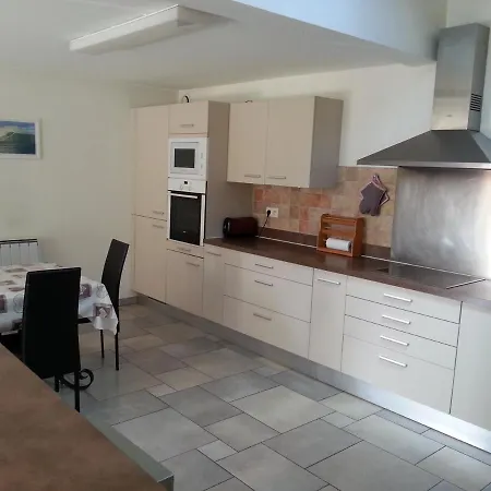 3 Allee De L'oree Du *