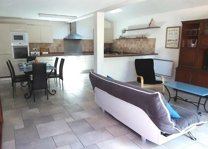 3 Allee De L'oree Du * Biarritz